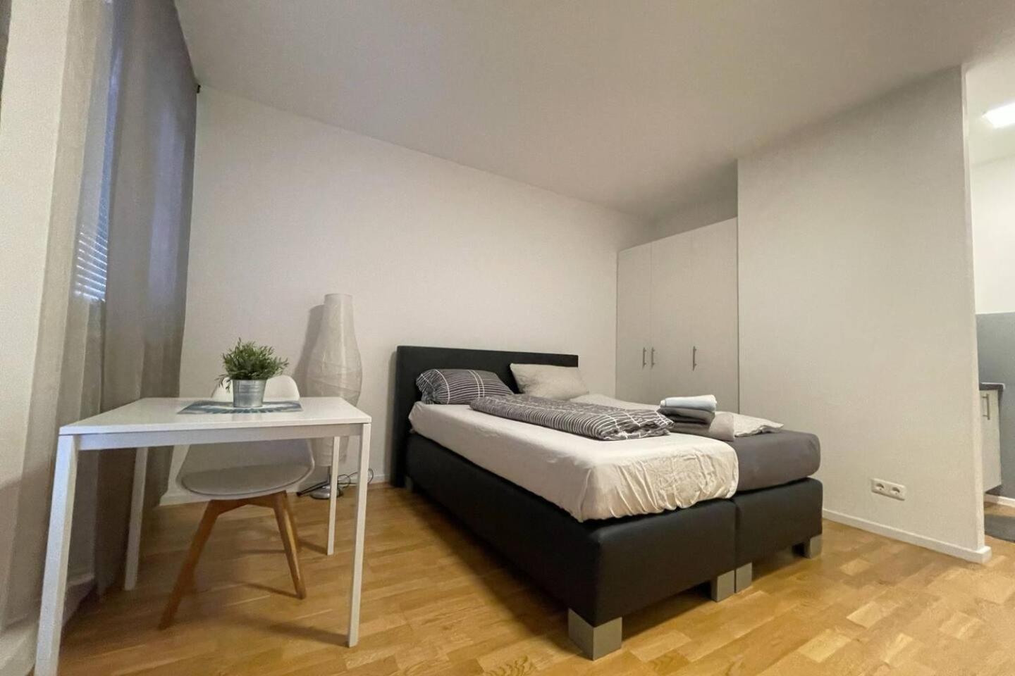 Simplex Apartments Am Ludwigsplatz Karlsruhe Esterno foto