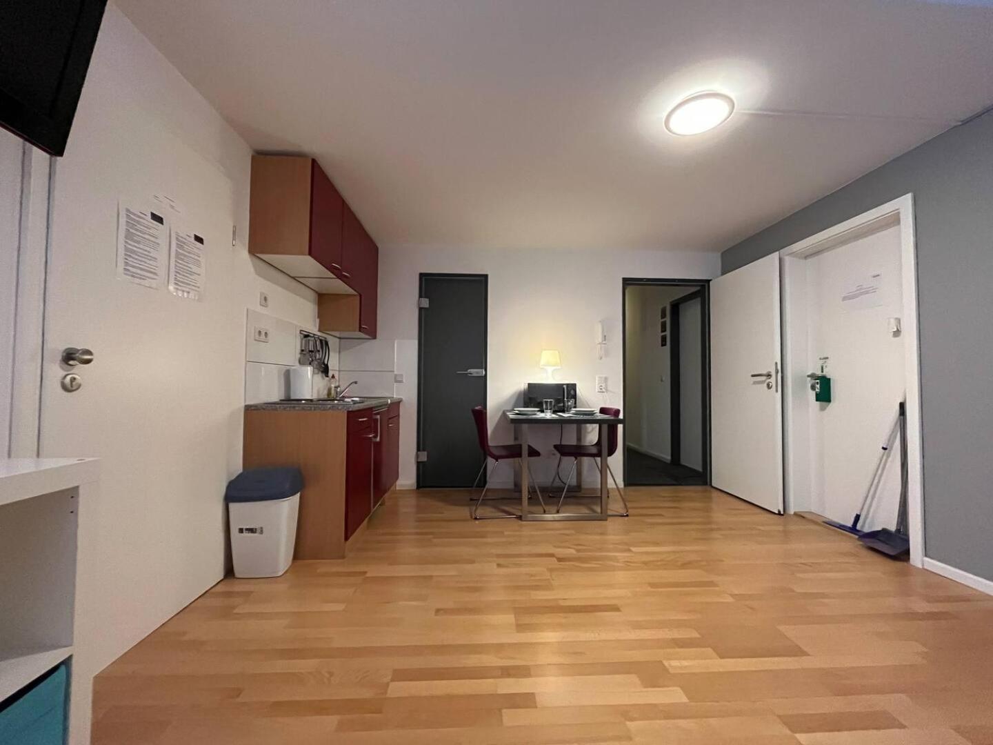 Simplex Apartments Am Ludwigsplatz Karlsruhe Esterno foto