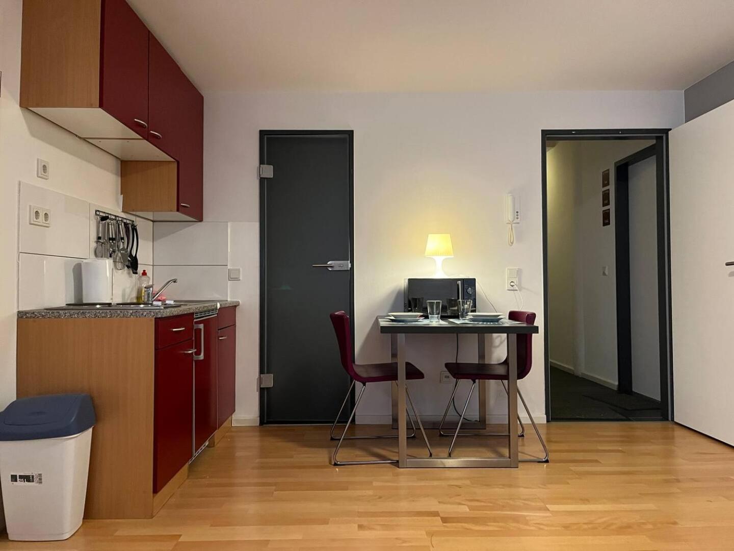 Simplex Apartments Am Ludwigsplatz Karlsruhe Esterno foto